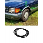 Sealing pad at trim strip fender wheel arch W123 W124 W126 W107 W111 W114 W115 CE CD Coupé SE SEL SEC SLC