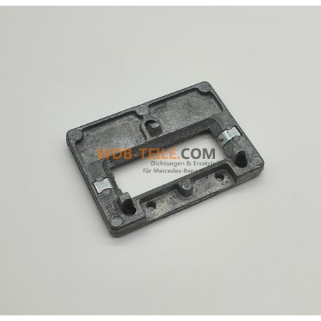 Bundplade beslag spejl W201 190E 190D W124 C124 S124 A1248100711